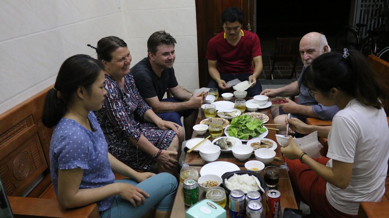 Ngoc Lan Homestay Tam Kỳ Esterno foto