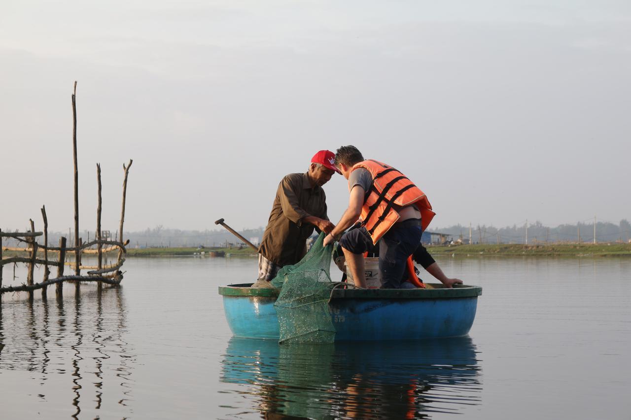 Ngoc Lan Homestay Tam Kỳ Esterno foto